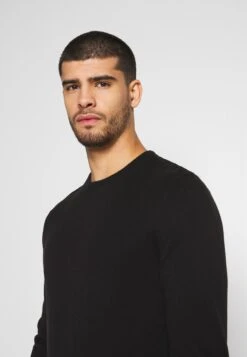 Pier One2 PACK - Stickad Tröja - Black/bordeaux -Pier One Försäljning 00b8d265bff44759afee68ec05c2e53f