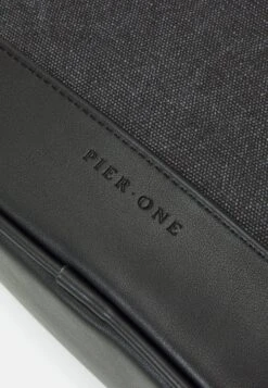 Pier OneUNISEX - Necessär - Black 11 Pier OneUNISEX - Necessär - Black -Pier One Försäljning 05d508e36bb14f79b1a50f5dfb5612b7