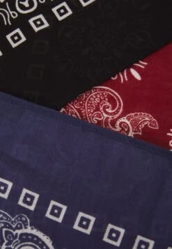 Pier OneUNISEX - Scarf - Black/blue/red 7 Pier OneUNISEX - Scarf - Black/blue/red -Pier One Försäljning 0763f35dd2c146798be05cd7a75fd0e6