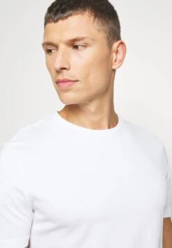 Pier One7 PACK - T-shirt - Bas - White/blue/green -Pier One Försäljning 250428b12b8d4cafaf02bd6331fda98c