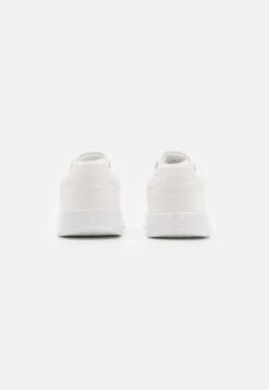 Pier OneUNISEX - Sneakers - White -Pier One Försäljning 4983de3eec88467780097e91a4c2581a