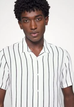 Pier One2 PACK - Skjorta - Black/white -Pier One Försäljning 57ce1e0e5f264ad1b69f99a43f374e15