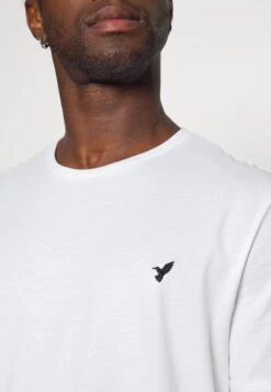 Pier One5 PACK - T-shirt - Bas - White/blue/stone -Pier One Försäljning 5838dd46526247959db36fa669d89e4b