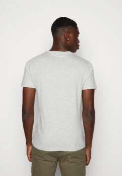 Pier OneUNISEX 5 Pack - T-shirt - Bas - Black /dark Blue/dark Green -Pier One Försäljning 60b09e26f77f493d9bfaf26534a8018b