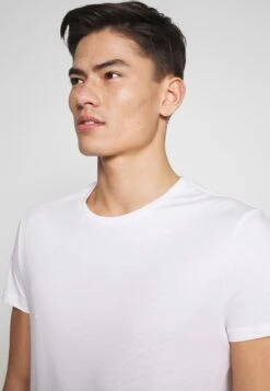 Pier One5 PACK - T-shirt - Bas - Olive/ White/ Navy /yellow /black 19 Pier One5 PACK - T-shirt - Bas - Olive/ White/ Navy /yellow /black -Pier One Försäljning 77c2d2519090484184f315586af02578