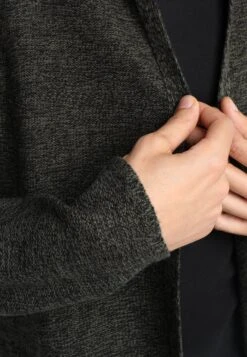 Pier OneKofta - Black/olive -Pier One Försäljning 77cc56baa8d64ff08fd27eaa2cfca327