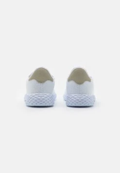 Pier OneSneakers - White 10 Pier OneSneakers - White -Pier One Försäljning 7b693e638a644a1296171cc327999979