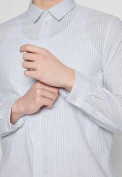 Pier OneSkjorta - White/light Blue -Pier One Försäljning 7db8d1883bbd4a878f5fffbc50a8b01e