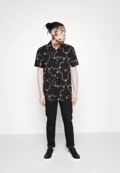 Pier One Försäljning -Pier One Försäljning 87802f92573842c59caa55914667cb6a