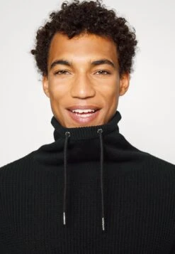 Pier OneSTRUCTURE BLOCK HIGH COLLAR - Kofta - Black -Pier One Försäljning 8ae538afff544777a63a44071114fc02