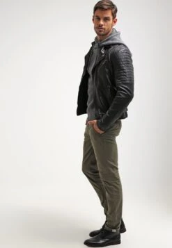 Pier OneLuvtröja - Dark Grey Melange 11 Pier OneLuvtröja - Dark Grey Melange -Pier One Försäljning a0a4f6d9ccfc44b0943378e3f8d3746c