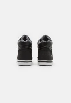 Pier OneUNISEX - Höga Sneakers - Black -Pier One Försäljning a606d8d6e21b4c43aae0e71deb68fd51
