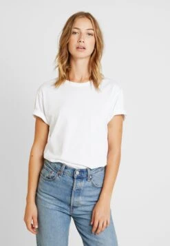 Pier OneT-shirt - Bas - White -Pier One Försäljning b295e1746d934653879c63fc752b23c6
