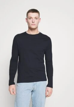 Pier One5 PACK - Långärmad Tröja - White/dark Blu/grey 15 Pier One5 PACK - Långärmad Tröja - White/dark Blu/grey -Pier One Försäljning b6bd0ebd2c8b455da43c6a1b757461c3