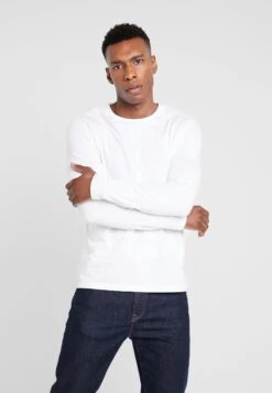 Pier One2 PACK - Långärmad Tröja - White 9 Pier One2 PACK - Långärmad Tröja - White -Pier One Försäljning b74a28ee32764edb9a0082e4dc412571