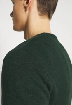 Pier OneBASIC CREWNECK - Stickad Tröja - Mottled Dark Green -Pier One Försäljning b8b5c3343ac14039bf55a1aa39fec86b
