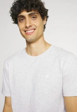 Pier One5 PACK - T-shirt - Bas - Light Grey - 101_white - 001_green - 602 -Pier One Försäljning bfc88b4fb0af436ea6df397e7b3e9a49