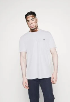 Pier One3 PACK - T-shirt - Bas - White/dark Blue/blue -Pier One Försäljning c861a69cfb1e4a6fafbf2b097bf177a2