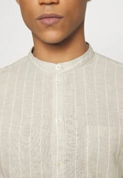 Pier OneSkjorta - Beige -Pier One Försäljning cf026bf45d7c4ea6a5783dc4be495022