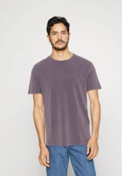 Pier One5 PACK - T-shirt - Bas - Off-white/lilac/light Red -Pier One Försäljning dae4109036244fbd9844e9c25259e60e
