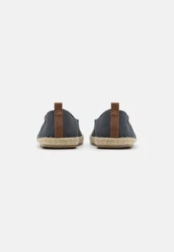 Pier OneUNISEX - Espadrillos - Dark Grey 10 Pier OneUNISEX - Espadrillos - Dark Grey -Pier One Försäljning f42f2547f3174953925ae2af649d0ca0