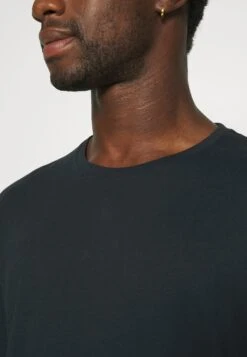 Pier One2 PACK - Långärmad Tröja - Olive/dark Blue 13 Pier One2 PACK - Långärmad Tröja - Olive/dark Blue -Pier One Försäljning f69abb7916144e8aa0b01718277e8c4a